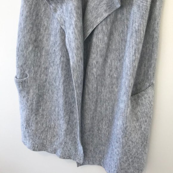 H&M Gray Sleeveless Cardigan Size XS/S - Picture 4 of 5